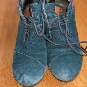 Toms booties size 9